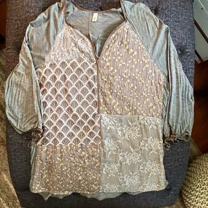 Anthropologie Top with gorgeous details, sz XL